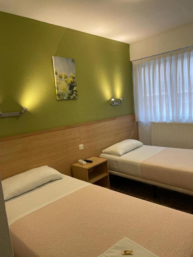 Hostal Milmarcos Zaragoza Eksteriør billede