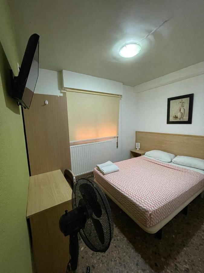 Hostal Milmarcos Zaragoza Eksteriør billede