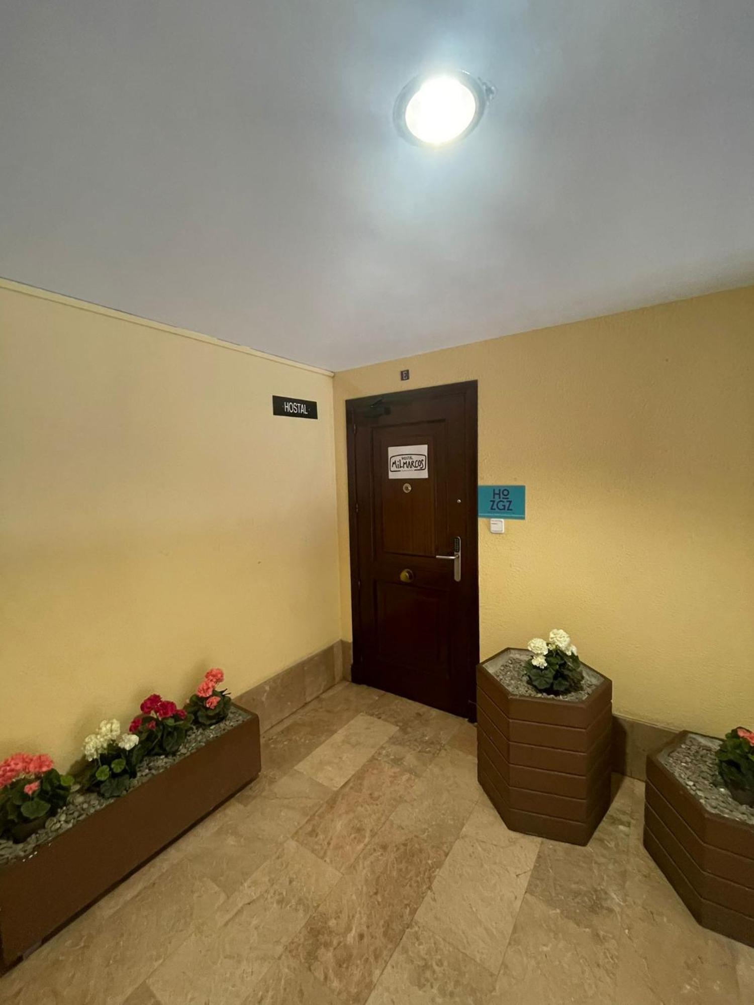 Hostal Milmarcos Zaragoza Eksteriør billede
